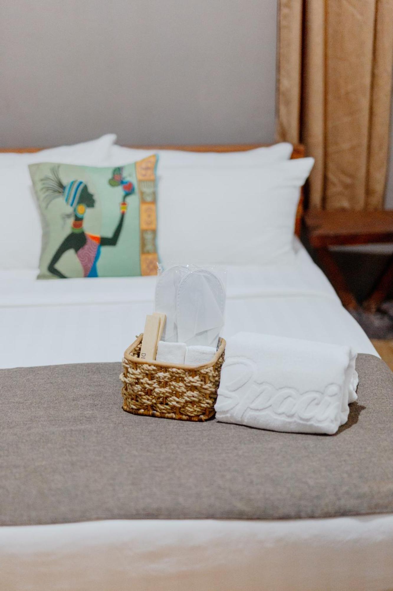 Spacio Caliraya Bed & Breakfast Lumban Eksteriør billede